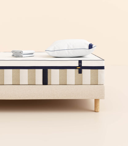 Pack lit 2 places Hybride Plus Matelas Hybride Premium Air+-Premium Air+-Sommier tapissier-Beige-Bibloc-Pieds Hêtre clair-Standard